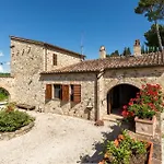 Casa de Férias Castello Di Petroro