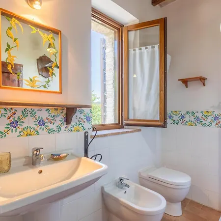 Castello Di Dom wakacyjny *